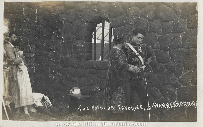 Postcard showing LOIS WILSON and J. Warren Kerrigan in WHEN A QUEEN LOVED O'ROURKE (1915)