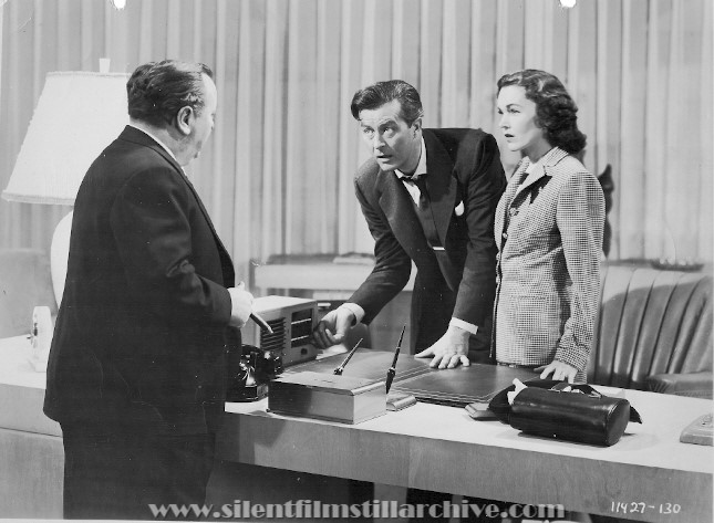 Lloyd Corrigan, Ray Milland and Maureen O'Sullivan in THE BIG CLOCK (1948)