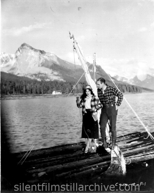 Olive Borden and Ralph Graves in THE COUNTRY BEYOND (1926)