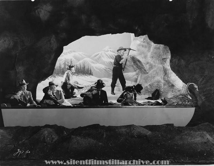 James Murray, Eleanor Boardman, Estelle Clark, and Bert Roach in THE CROWD (1928)