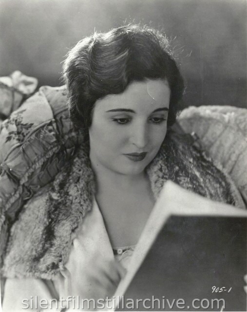 Alice Joyce in DANCING MOTHERS (1926).