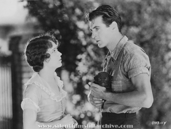 Fay Wray and Gary Cooper in THE FIRST KISS (1928).