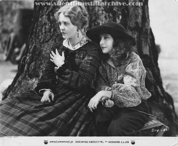Phyllis Haver and Betty Bronson THE GOLDEN PRINCESS (1925)
