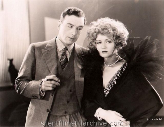 Milton Sills and Doris Kenyon in HAWK'S NEST (1928)