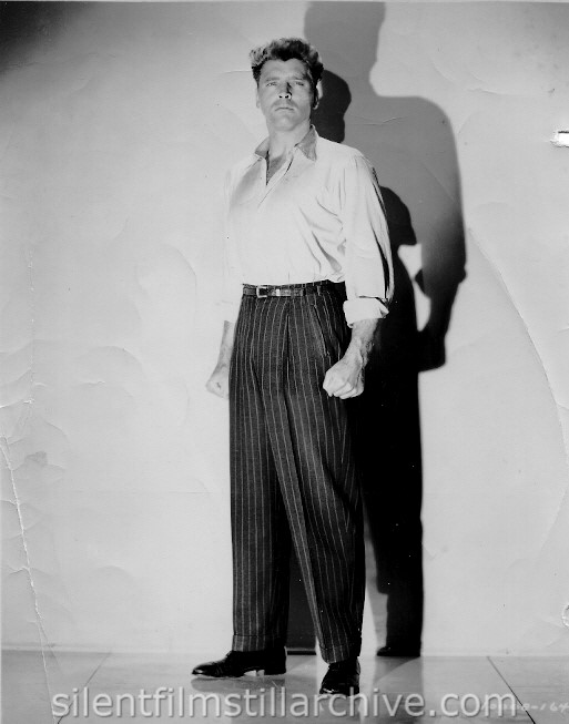Burt Lancaster in I WALK ALONE (1948)