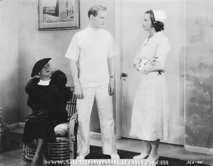 Minna Gombell, Hardie Albright, and Nell Rhodes in WOMEN MUST DRESS (1935)