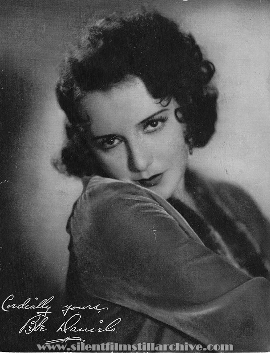 Bebe Daniels portrait and autograph