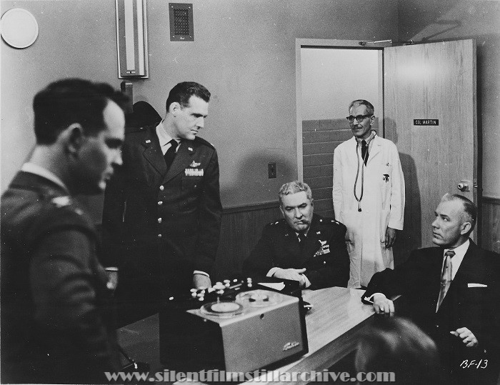 Ken Knox, Jack Herman, and James 'Ike' Altgens in BEYOND THE TIME BARRIER (1960)