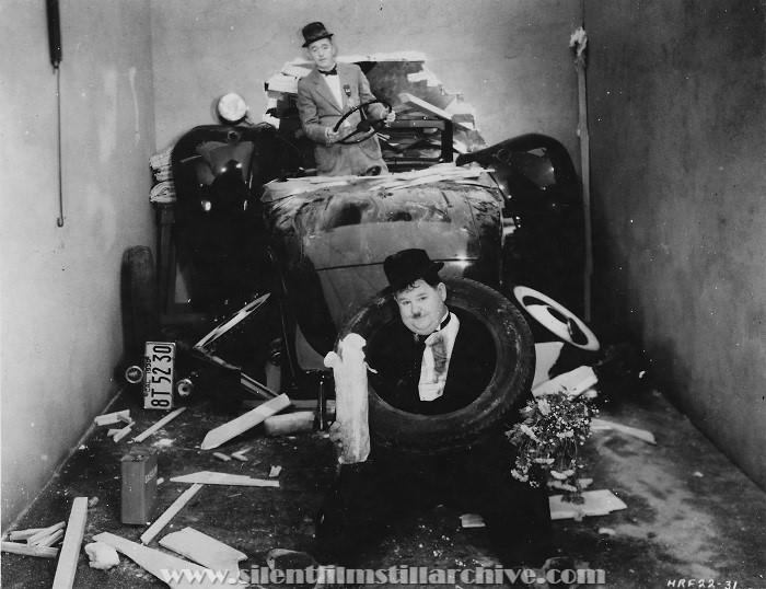 Stan Laurel and Oliver Hardy in BLOCK-HEADS (1938)