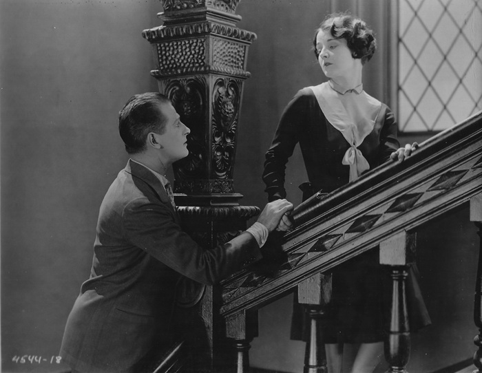Reginald Denny and Gertrude Olmstead in THE CHEERFUL FRAUD (1926)