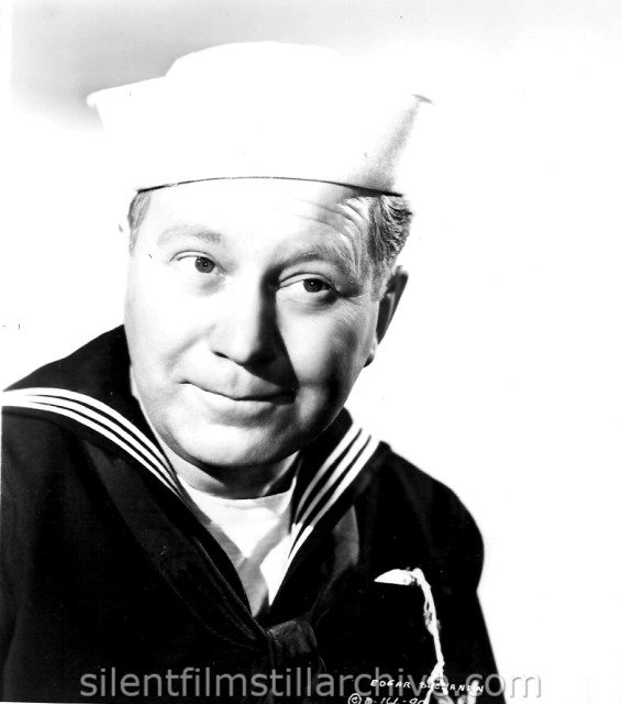 Edgar Buchanan in DESTROYER (1943)