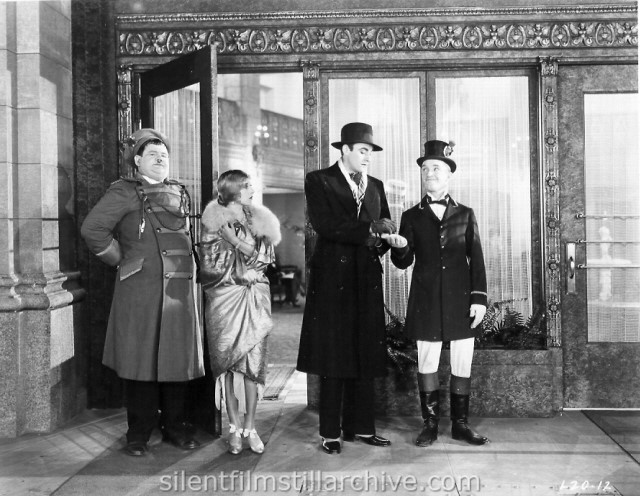 Stan Laurel and Oliver Hardy in DOUBLE WHOOPEE  (1929)