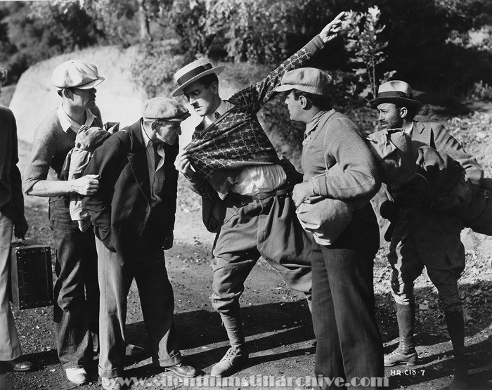 Charley Chase in FALLEN ARCHES (1933)