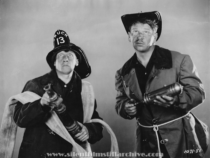Raymond Hatton and Wallace Beery in FIREMAN SAVE MY CHILD (1927)