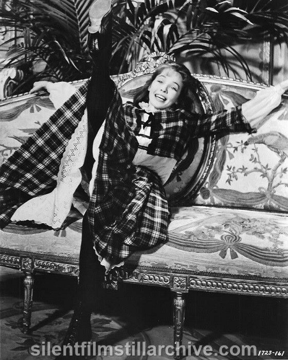 GIGI (1928) with Leslie Caron