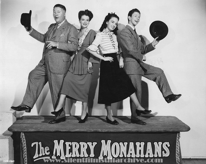 Jack Oakie, Roemary DeCamp, Ann Blyth, and Donald O'Connor in THE MERRY MONAHANS (1944)