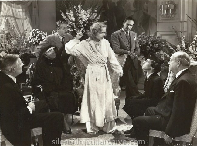 Walter Connolly, Carole Lombard and Frederic March in NOTHING SACRED (1937)