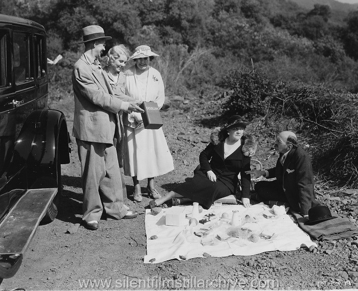 ON THE WRONG TREK (1936) with Charley Chase, Rosina Lawrence, Bonita Weber, May Wallace and Clarence Wilson