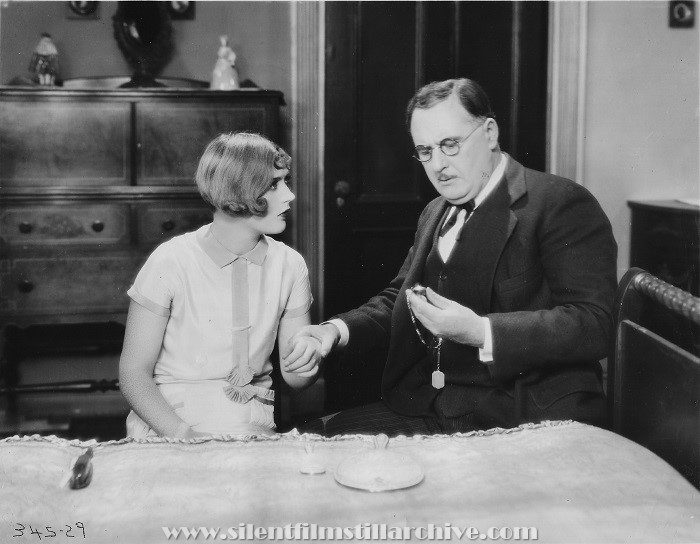 Marion Davies and Dell Henderson in THE PATSY (1928)