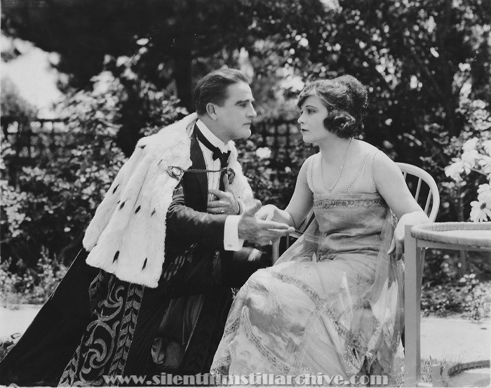 William Desmond and Mary Thurman in THE PRINCE AND BETTY (1919)