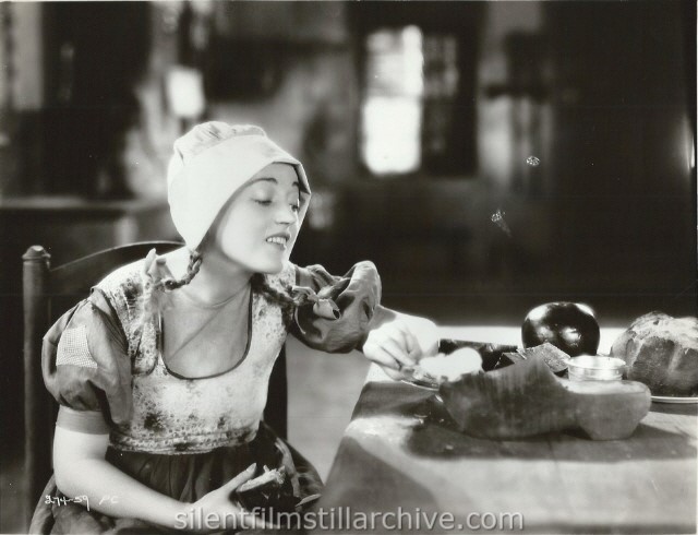THE RED MILL (1927) with Marion Davies