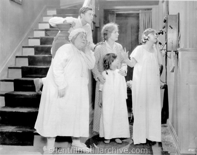 Carrie Clark Ward, Edward Peil, Jr. and Lydia Knott in ROSE OF THE WORLD (1925)