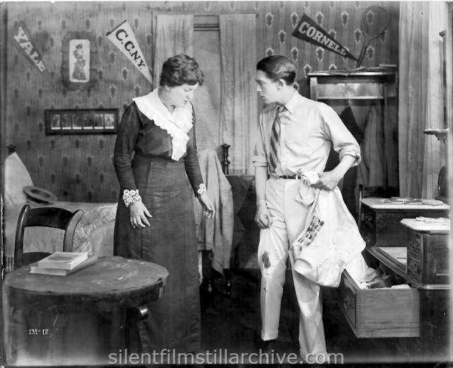 Helen Lindroth and Jack Pickford in SEVENTEEN (1916)