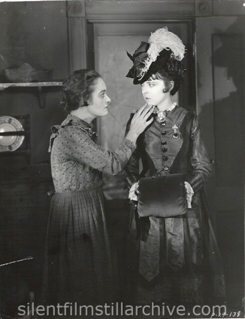 Gladys Brockwell and Colleen Moore in SO BIG (1924)