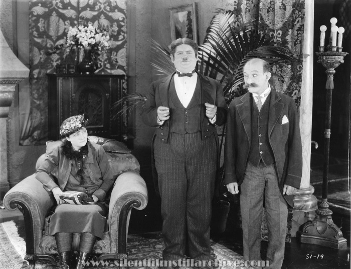 Charlotte Mineau, Oliver Hardy and James Finlayson in SUGAR DADDIES (1927)