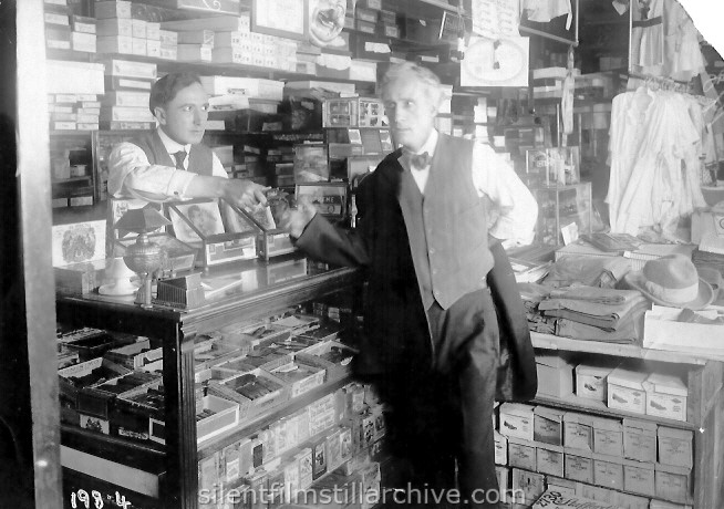 Boyd Marshall and Muriel Ostriche in an Unidentified Thanhouser film (1915?)