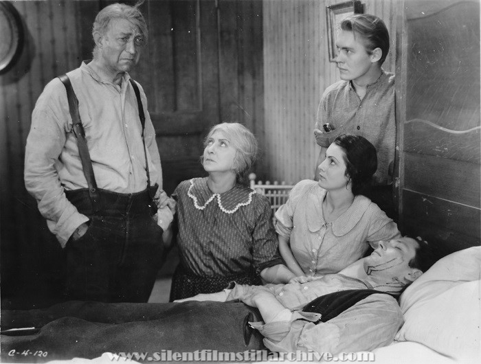 Edmund Breese, Helen Ware, Barbara Bedford, Richard Cromwell and Tom Keene in TOL'ABLE DAVID