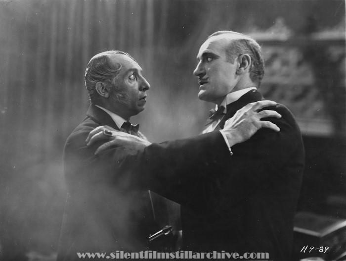 Raymond Hatton and Donald Crisp in TRENT'S LAST CASE (1929)