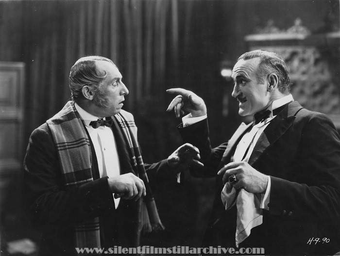 Raymond Hatton and Donald Crisp in TRENT'S LAST CASE (1929)
