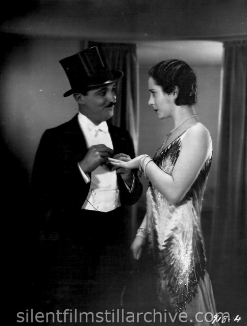 Raymond Griffith and Helene Costello in WET PAINT (1926)