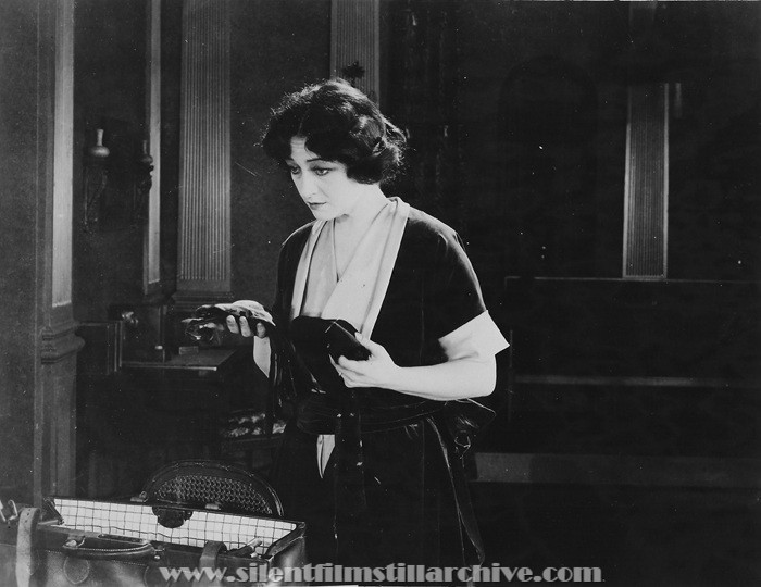 Pauline Frederick in THE WOMAN IN ROOM 13 (1920)